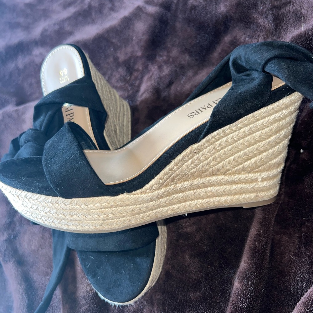 Size 8.5 wedge sandals!